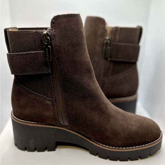 NWOT Blondo Dakota Waterproof Ankle Boot. Color: Java Suede Size: 7.5 - Picture 6 of 10